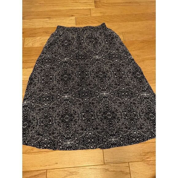 Garnet Hill, women's black/white paisley midi elastic waist lined skirt size XS - Picture 1 of 6